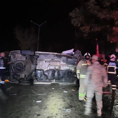 Mardin’de hafif ticari araç ile otomobil çarpıştı: 4 yaralı